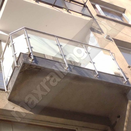 Парапети със стъкло